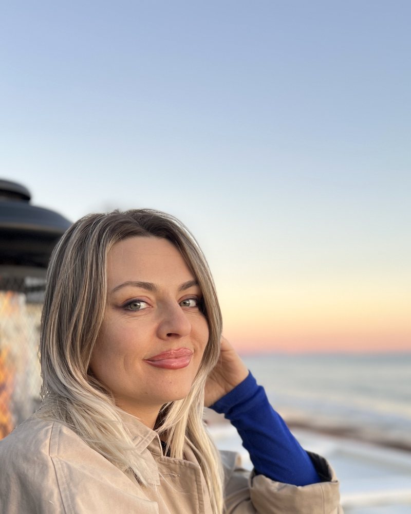 Delfina Alden, seaside portrait